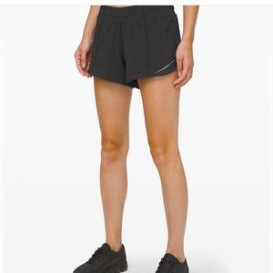 size 2 lululemon hotty hot shorts